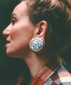 Buddha Jewelry Organics Idol Plugs - Silver + Abalone Stetched Ears